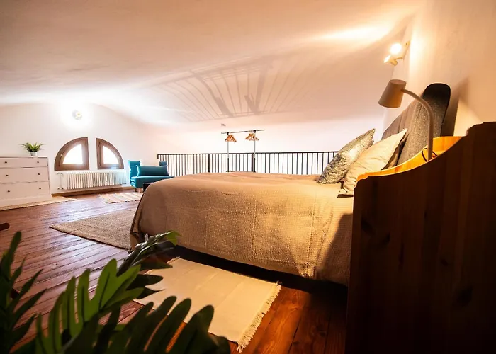 Getaway With Vineyard Views, Fast Wifi, Free Parking