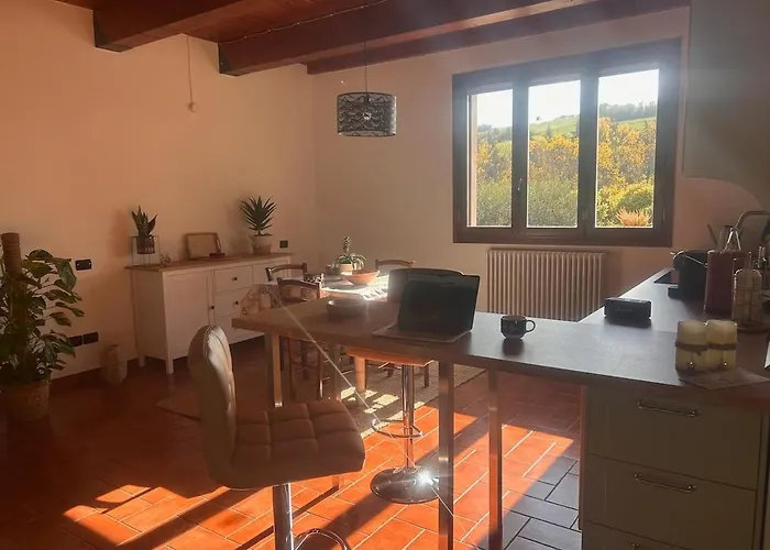 Getaway With Vineyard Views, Fast Wifi, Free Parking