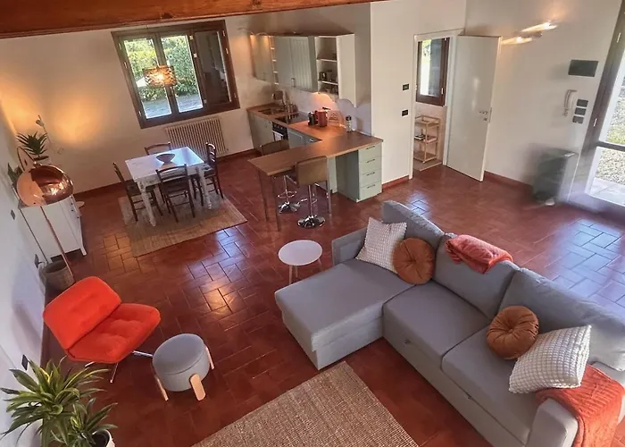 Getaway With Vineyard Views, Fast Wifi, Free Parking